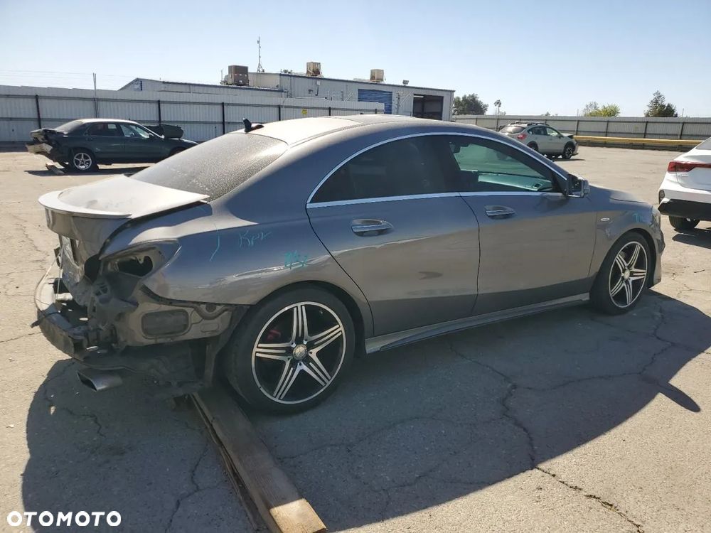 Mercedes-Benz CLA - 5