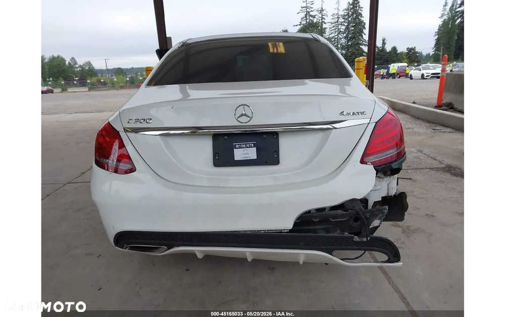 Mercedes-Benz Klasa C 300 7G-TRONIC AMG Line - 6