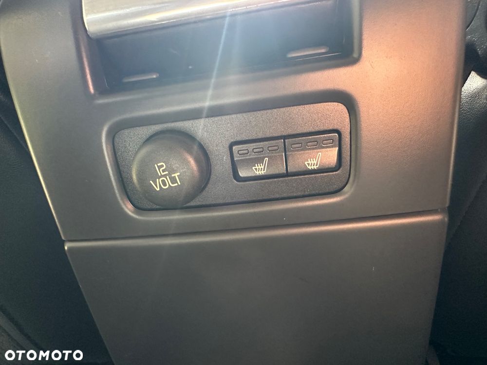 Volvo V70 2.0 - 18