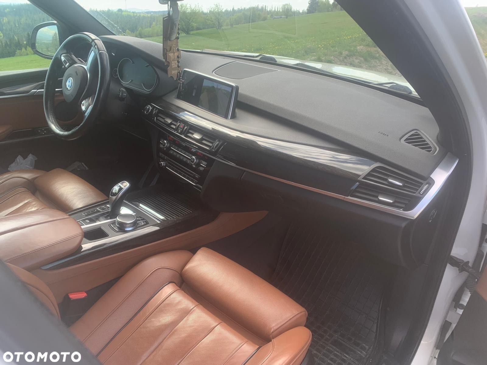 BMW X5 M M50d - 14