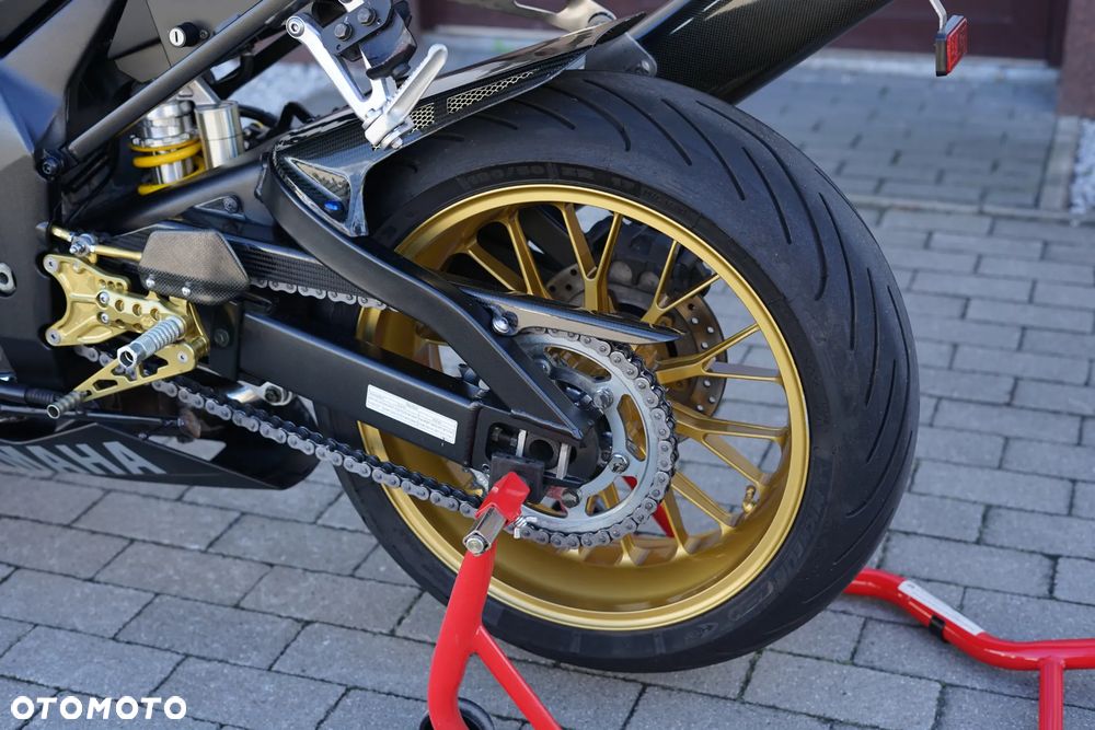 Yamaha YZF - 25
