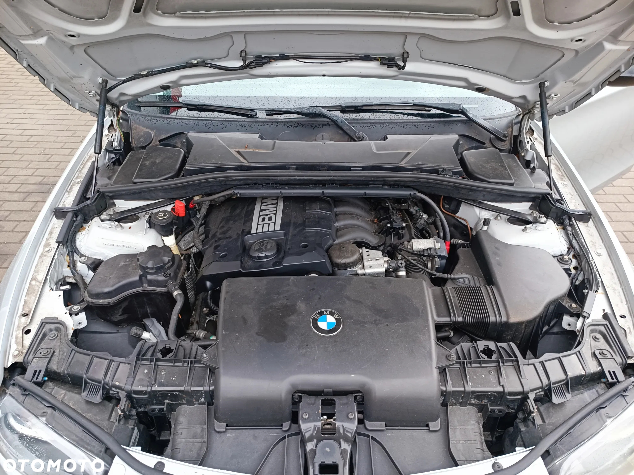 BMW Seria 1 120i - 28
