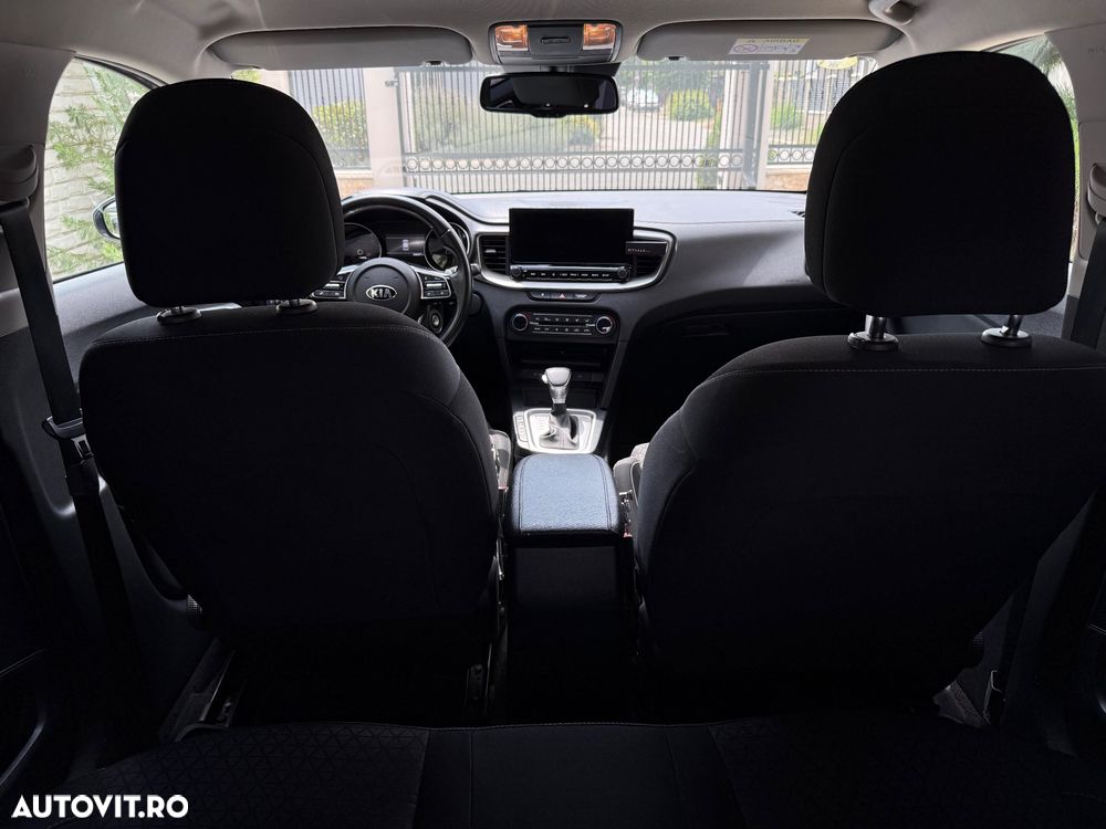 Kia XCeed - 12