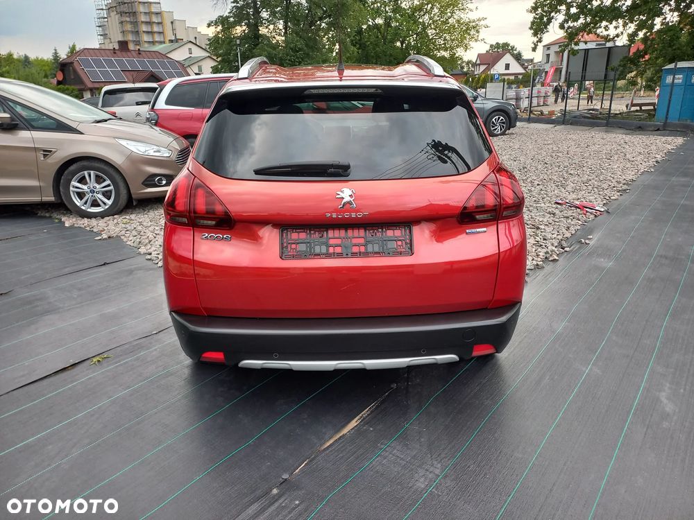 Peugeot 2008 1.2 Pure Tech Access EU6 - 11