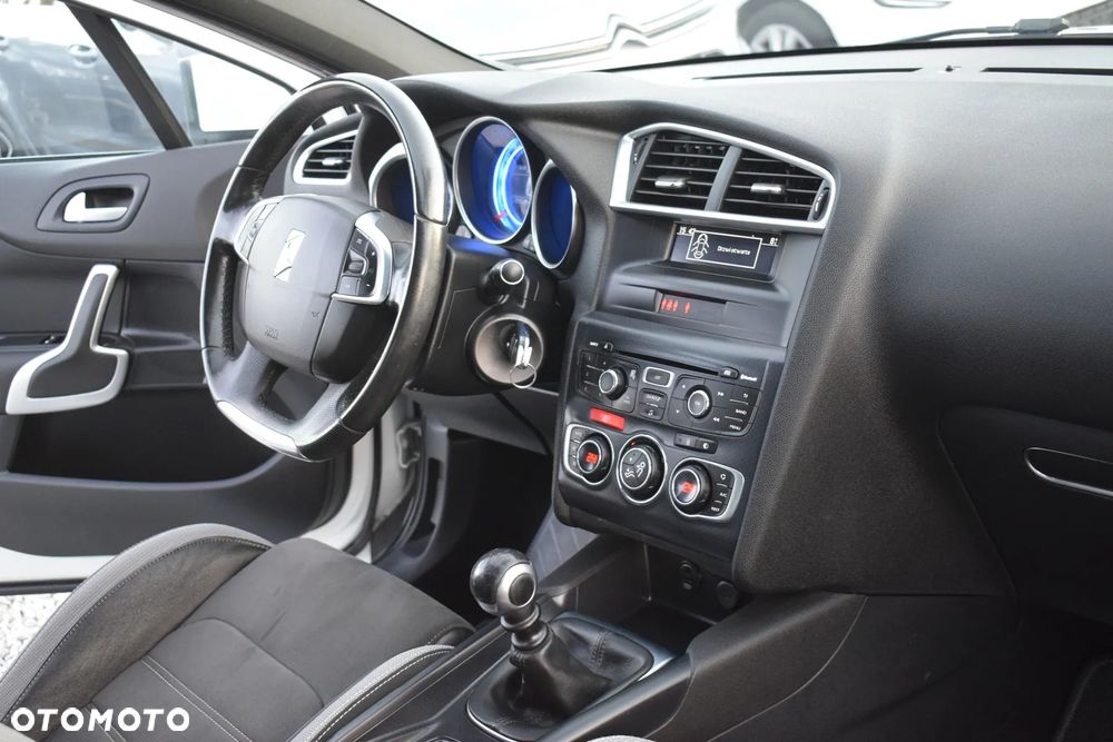 DS Automobiles DS 4 - 11