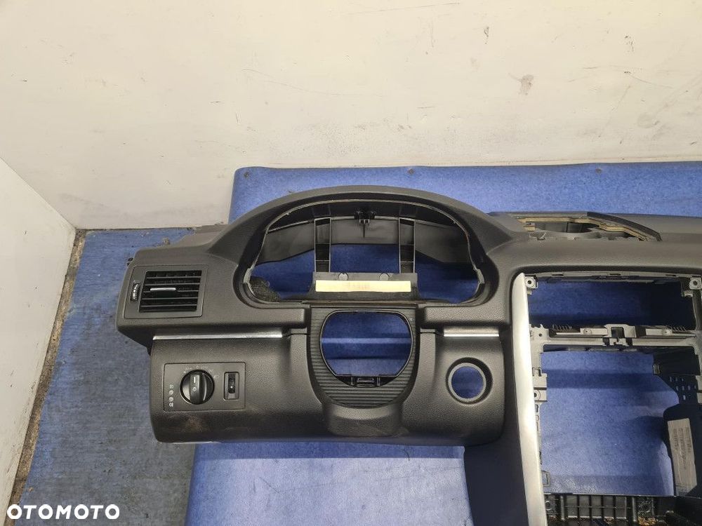 MERCEDES-BENZ B 180 CDI W245 DESKA ROZDZIELCZA - 2