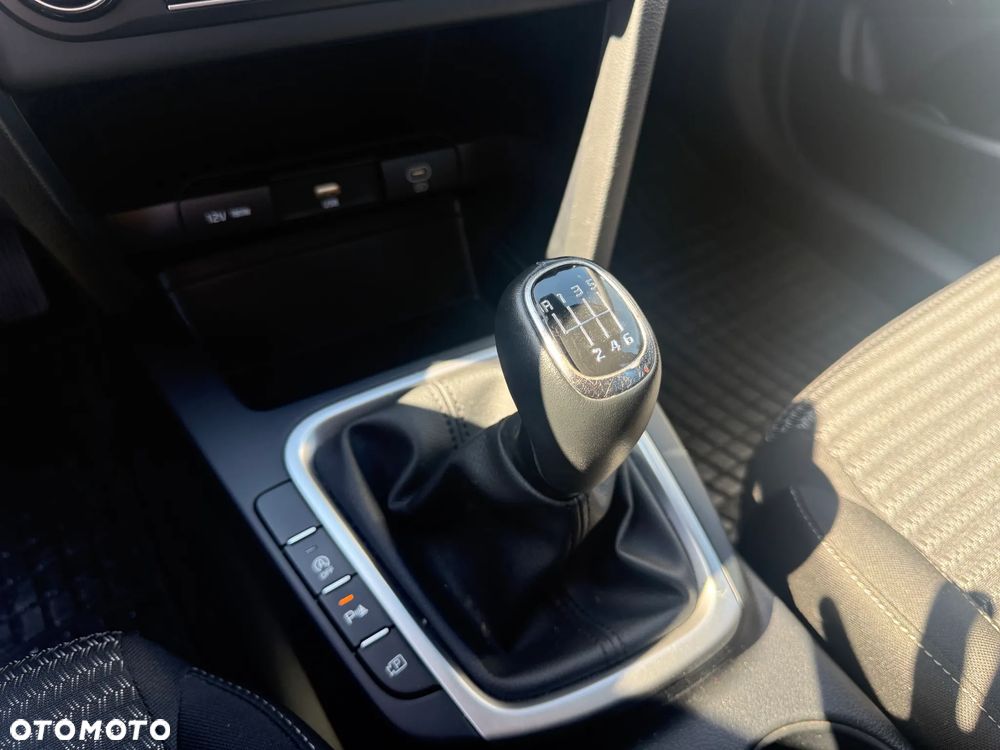 Kia Ceed 1.5 T-GDI M - 12