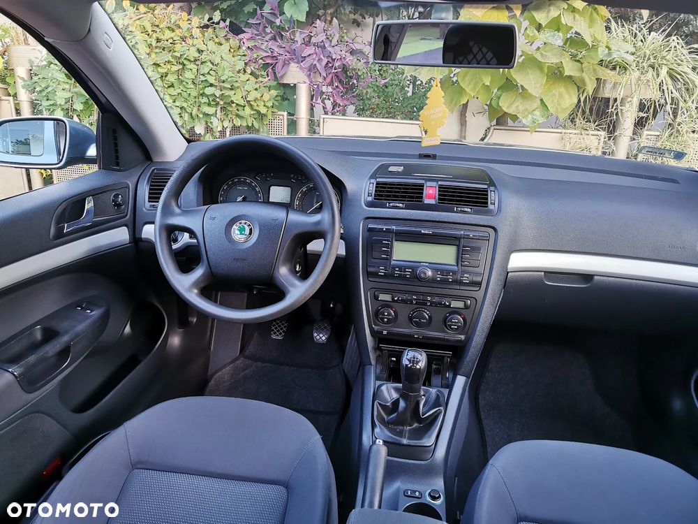 Skoda Octavia 1.6 Classic - 13