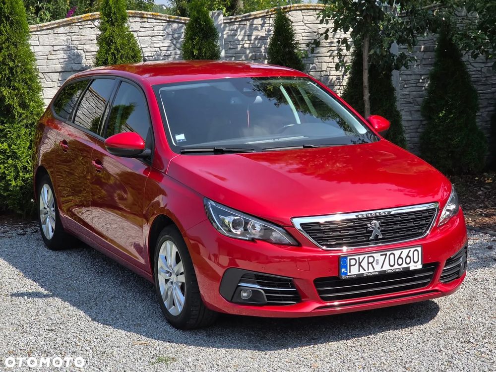 Peugeot 308 - 1