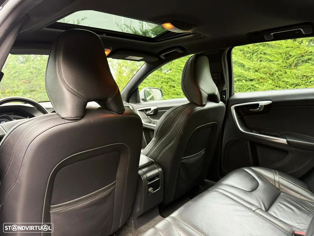 Volvo V60 D6 Twin Engine Geartronic RDesign - 25