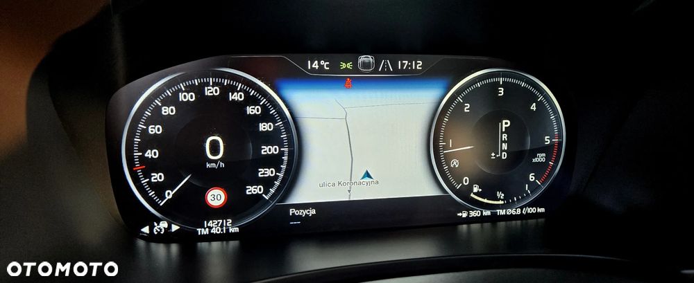 Volvo V90 Cross Country D5 AWD Geartronic Pro - 28