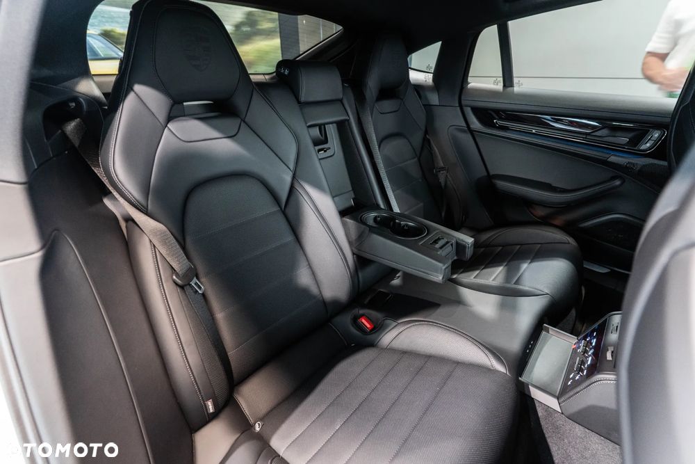 Porsche Panamera - 13