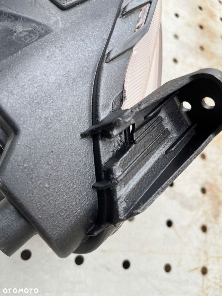 Kia Ceed III halogen prawy lampa przeciwmgielna - 3