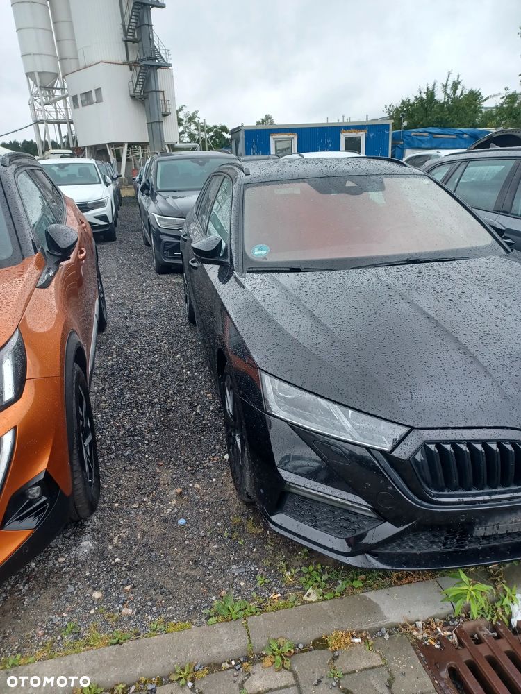Skoda Octavia 2.0 TSI RS 245 DSG - 7