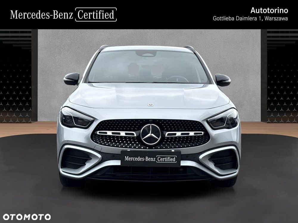 Mercedes-Benz GLA - 9