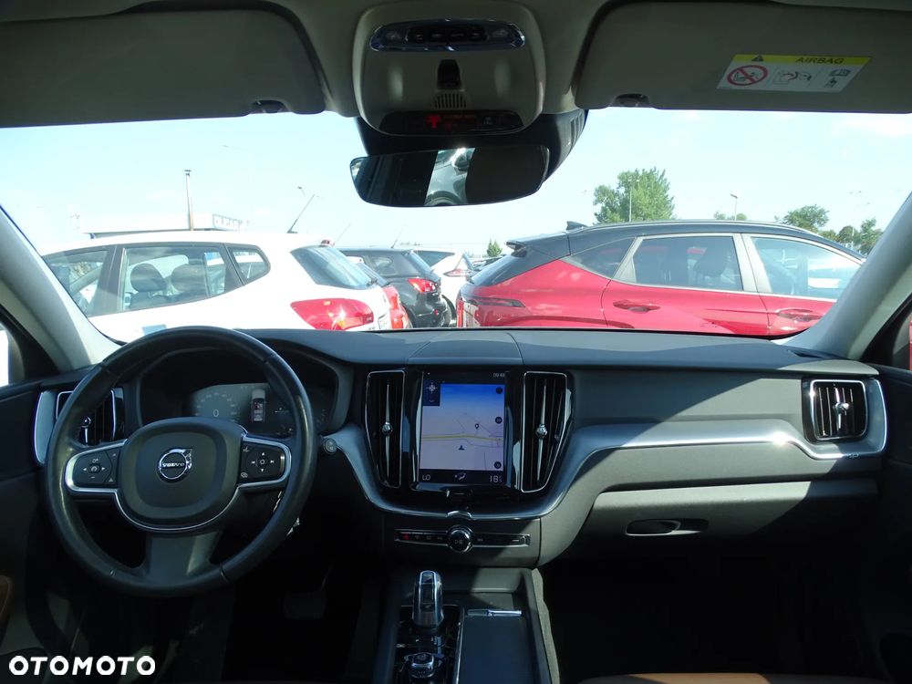 Volvo XC 60 T8 Twin Engine AWD Geartronic Momentum - 14