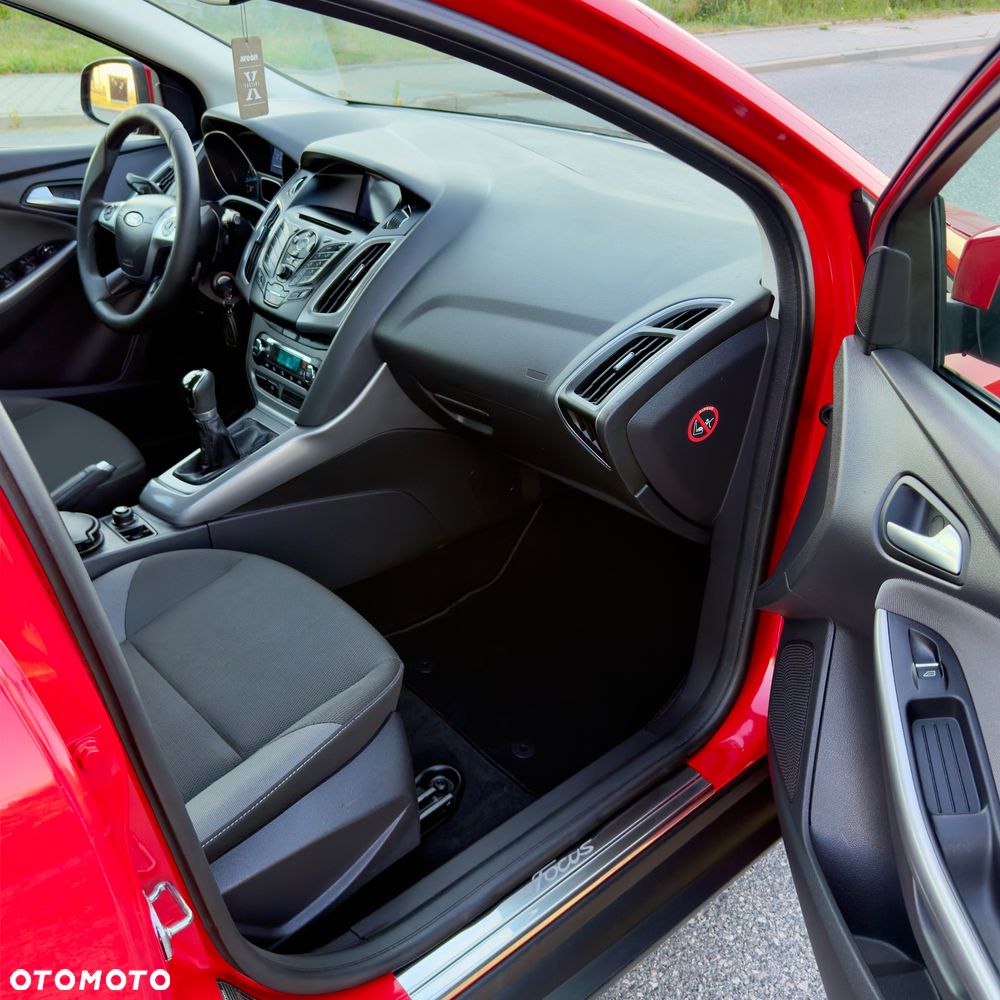 Ford Focus 1.6 Titanium - 18