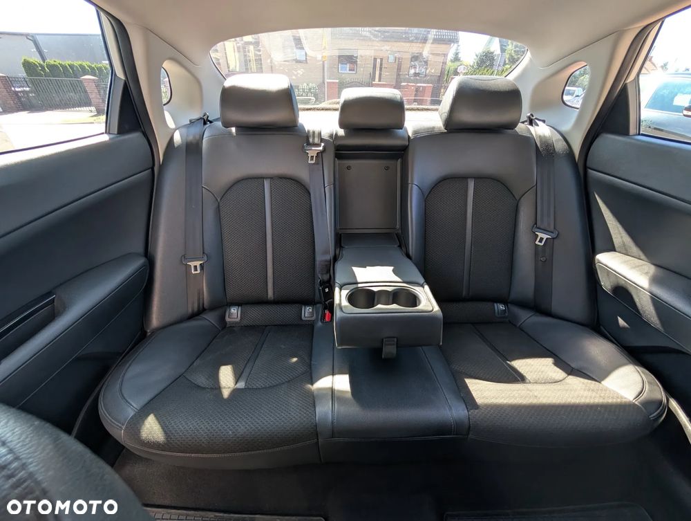 Kia Optima 1.7 CRDI L - 22