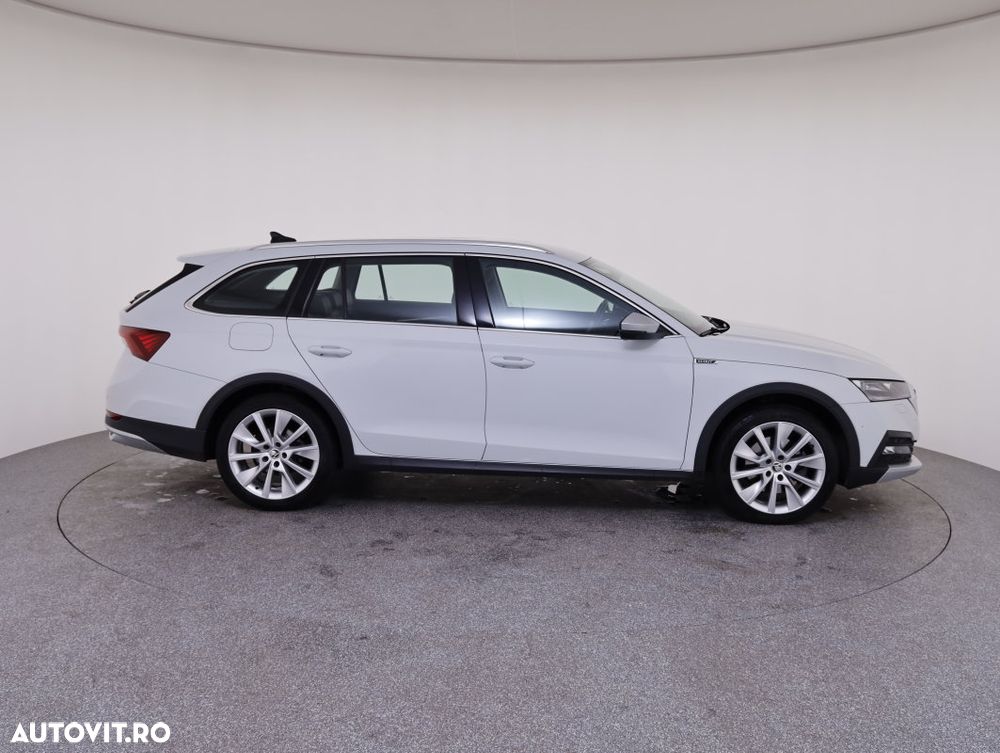 Skoda Octavia 2.0 TDI 4x4 DSG Scout - 4