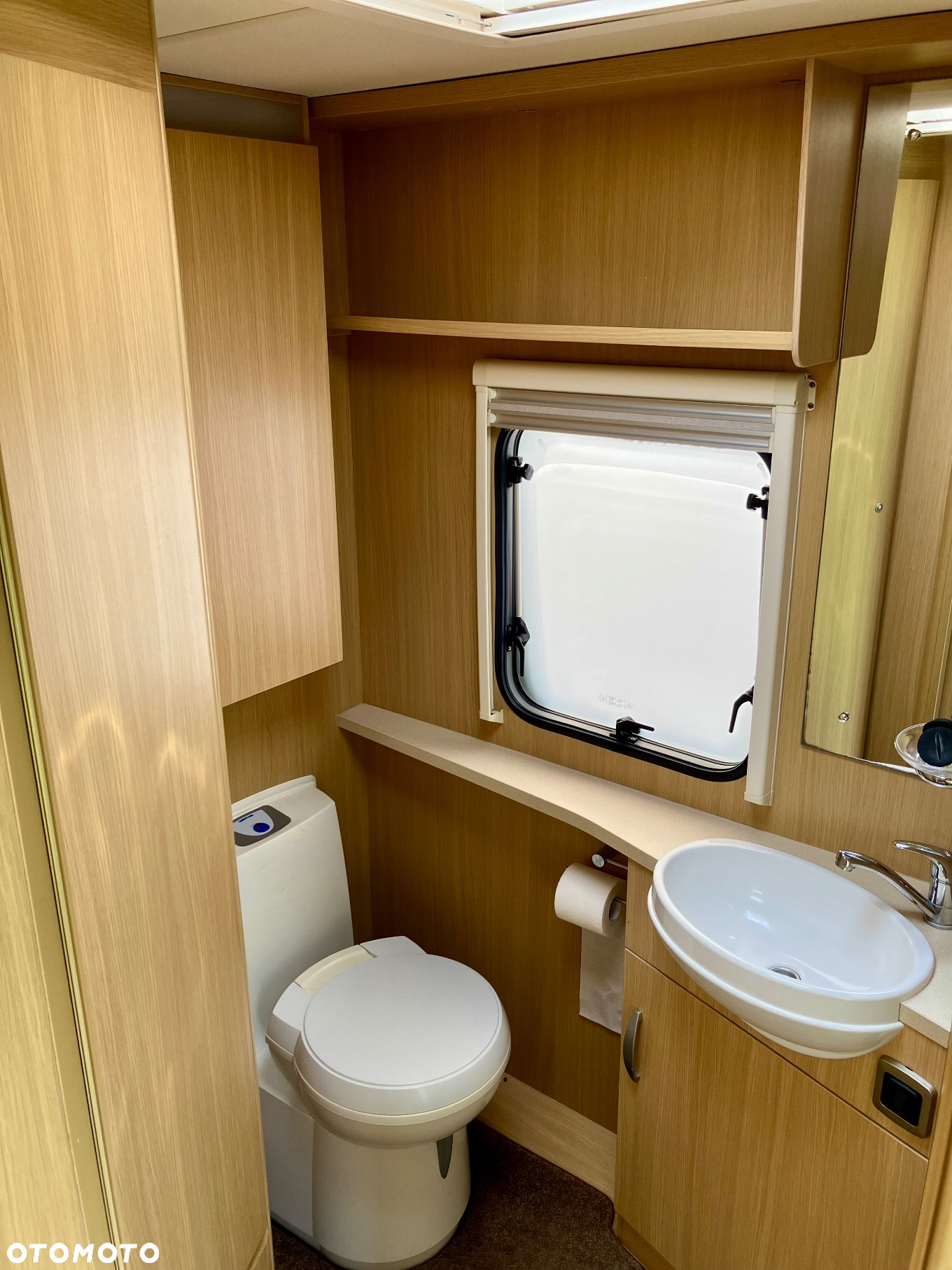 SWIFT Abbey gts 215 - 21