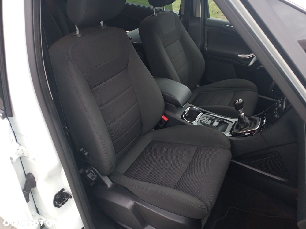 Ford S-Max 2.0 TDCi DPF Titanium X - 17