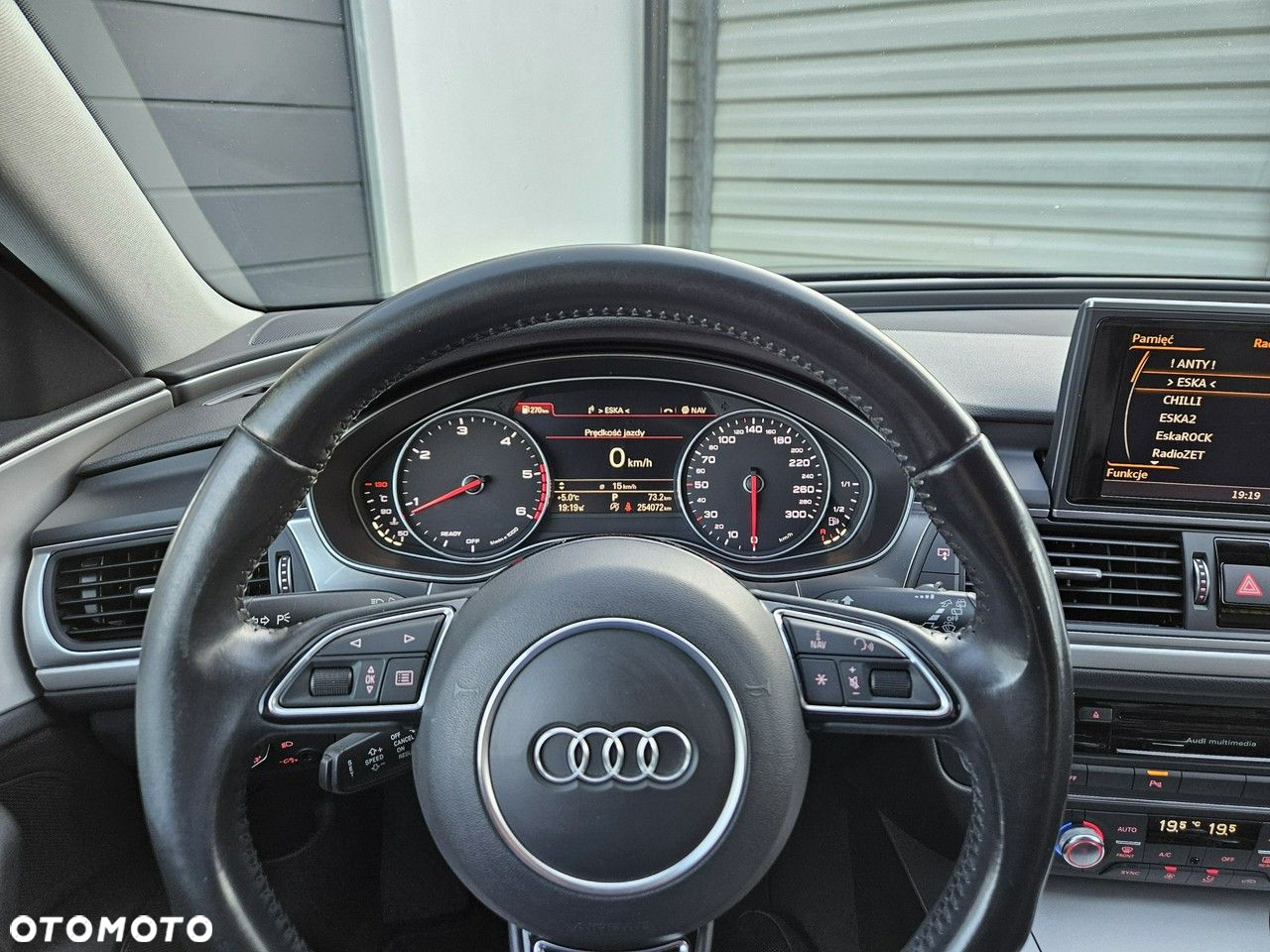 Audi A6 Avant 2.0 TDI Ultra DPF S tronic - 36