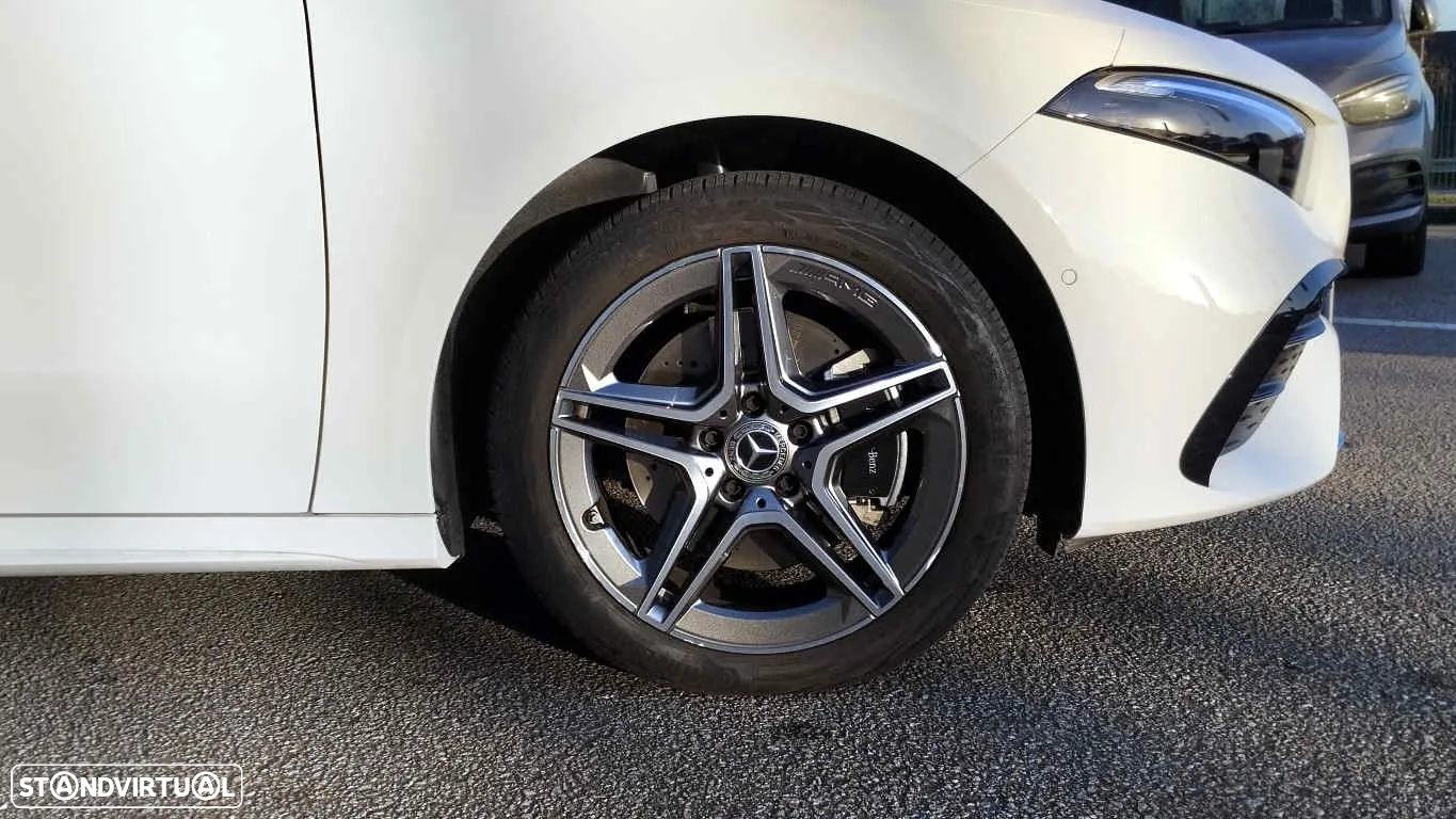 Mercedes-Benz A 250 e AMG Line - 22