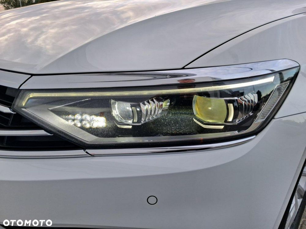 Volkswagen Passat - 9