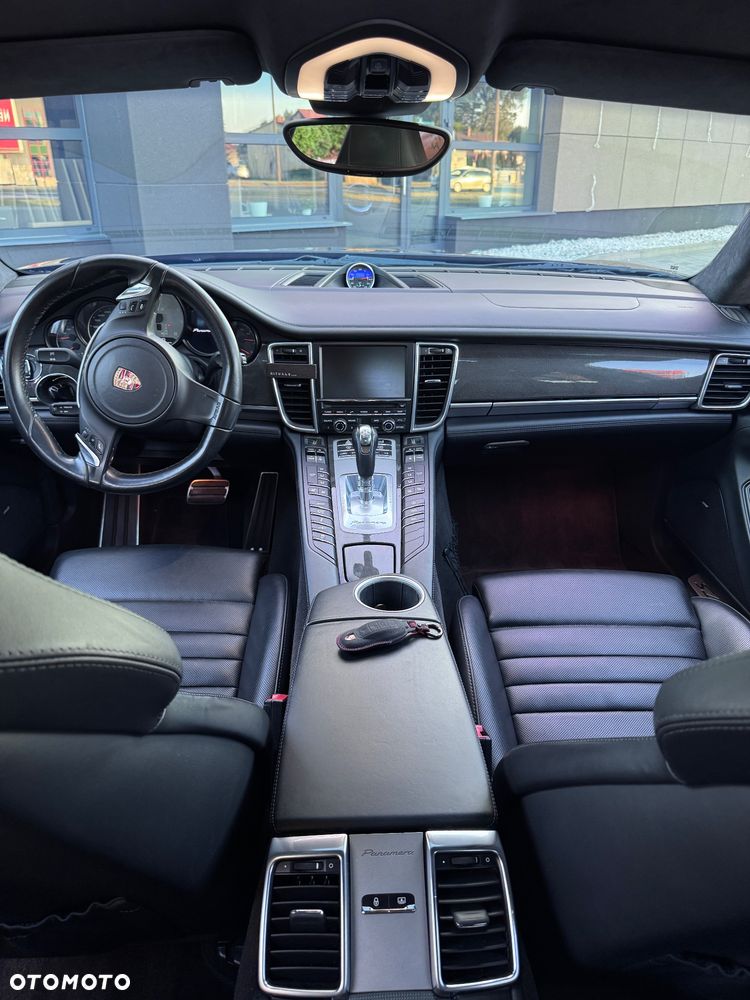 Porsche Panamera GTS - 7