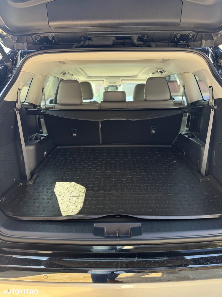 Toyota Highlander 2.5 L Dynamic Force 248CP Luxury Metallic - 8