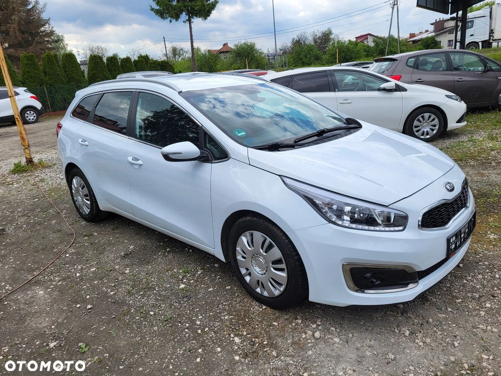 Kia Ceed 1.6 GDI L Business Line DCT - 3