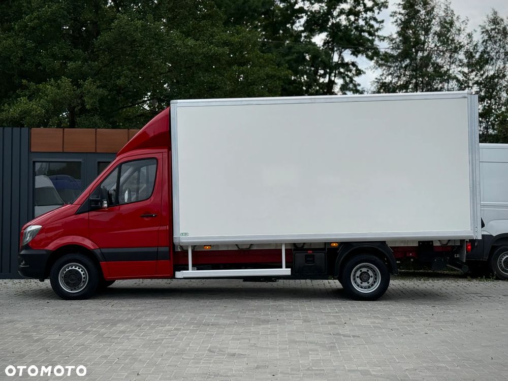 Mercedes-Benz Sprinter 519 CDI / 3.0 V6 190KM / Kontener 4,4m + Winda 750kg + Drzwi Boczne / TYLKO 225.983KM PRZEBIEGU / 2018 ROK PRODUKCJI / ZAREJESTROWANY W PL ! - 17