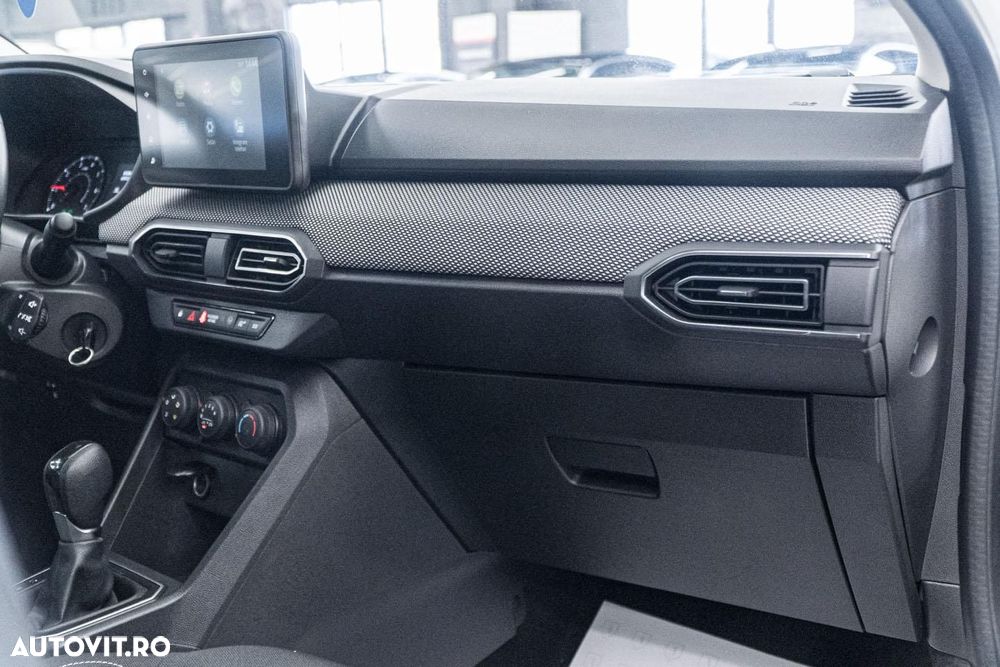 Dacia Logan TCe 90 CVT Journey - 36