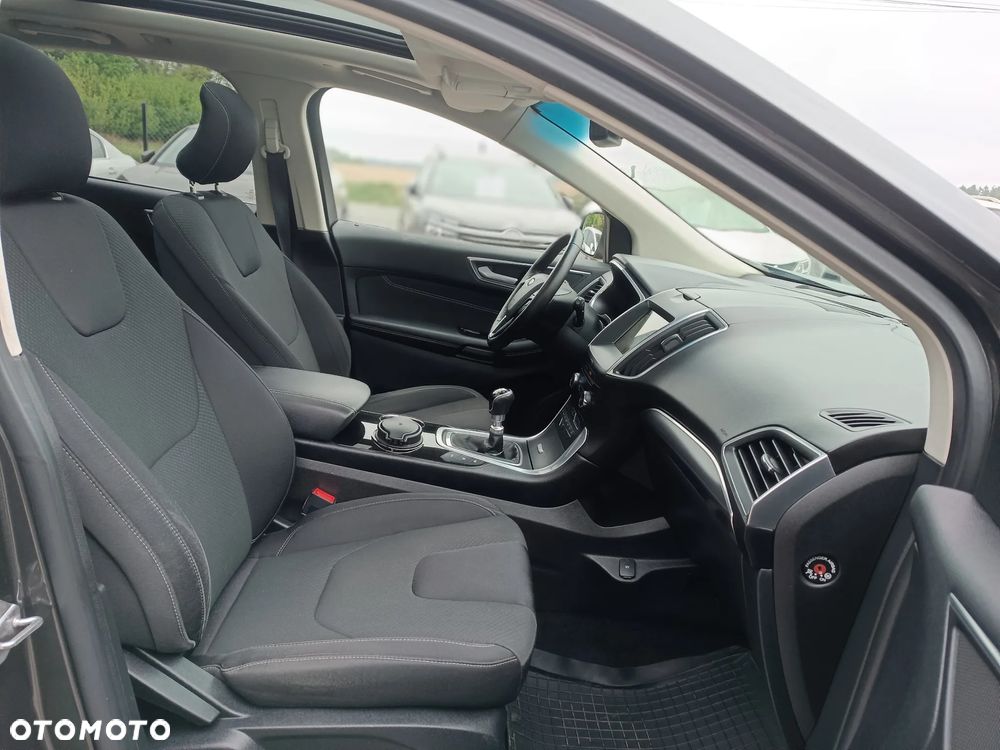 Ford Edge - 8