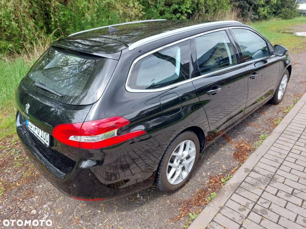 Peugeot 308 BlueHDi 130 EAT8 Black Edition - 5
