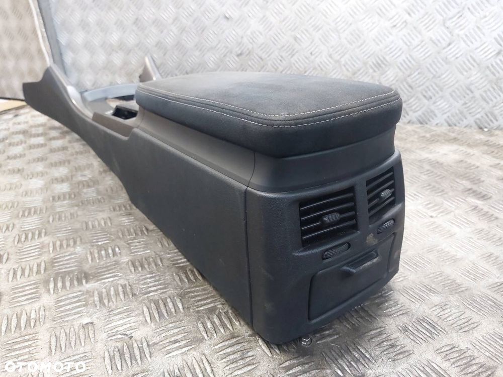 TUNEL ŚRODKOWY PODŁOKIETNIK LEXUS IS II UK - 7