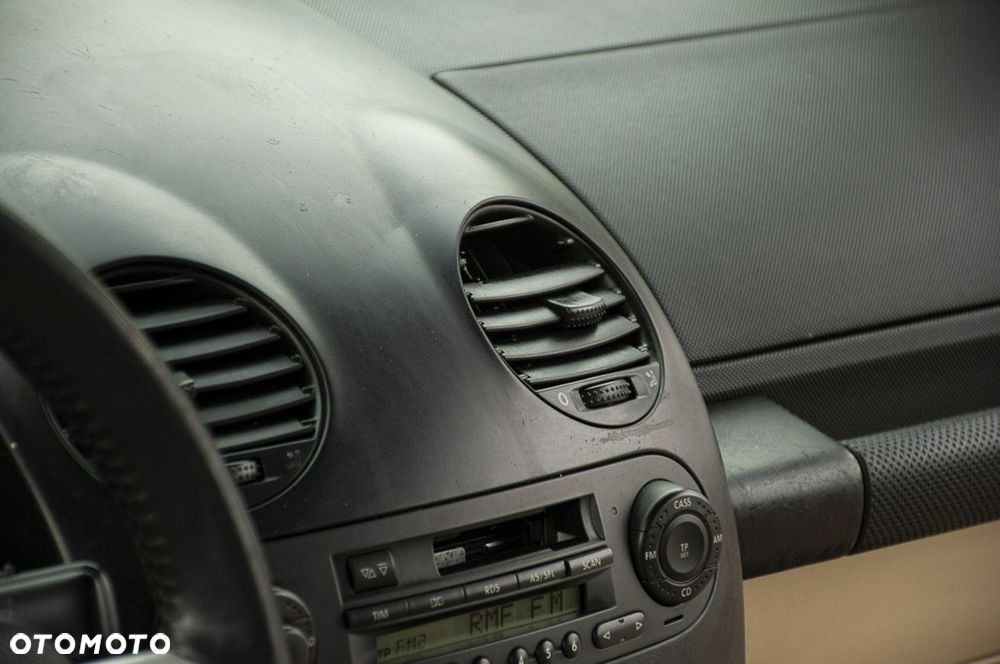 Volkswagen New Beetle 2.0 Freestyle - 34