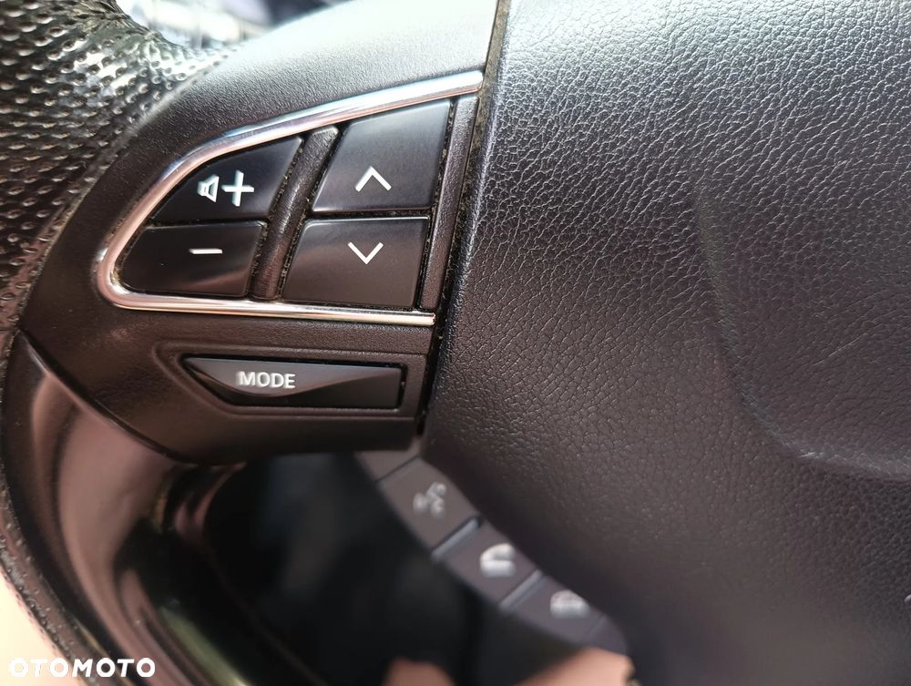 Peugeot 4008 - 29