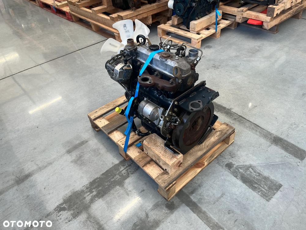 SILNIK ISEKI E3CD E3CE 9000netto - 7