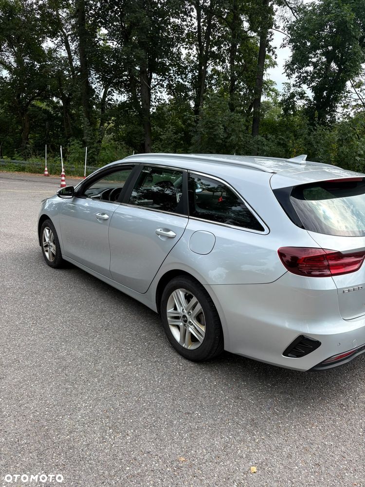 Kia Ceed 1.6 CRDi SCR M DCT - 4