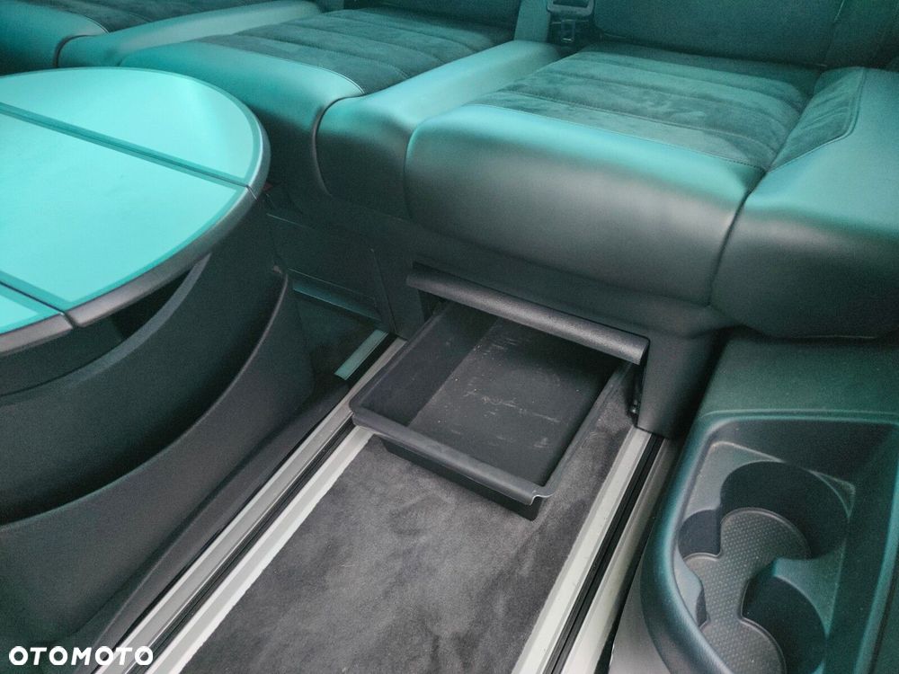 Volkswagen Multivan - 19