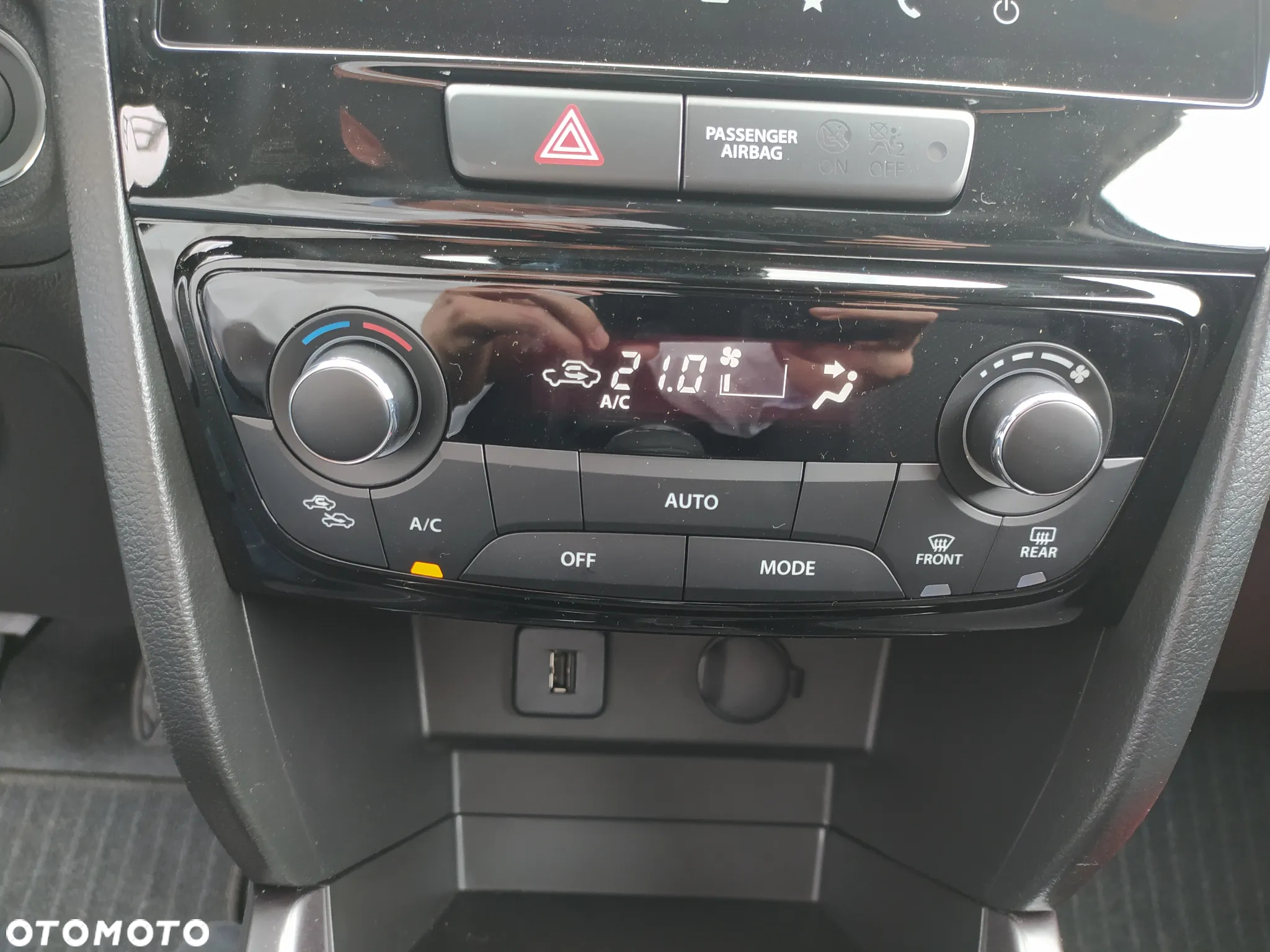 Suzuki Vitara 1.4 Boosterjet mHEV Premium Plus 4WD - 25