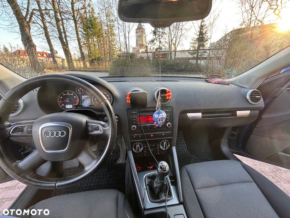 Audi A3 Sportback 1.4 TFSI Attraction - 4