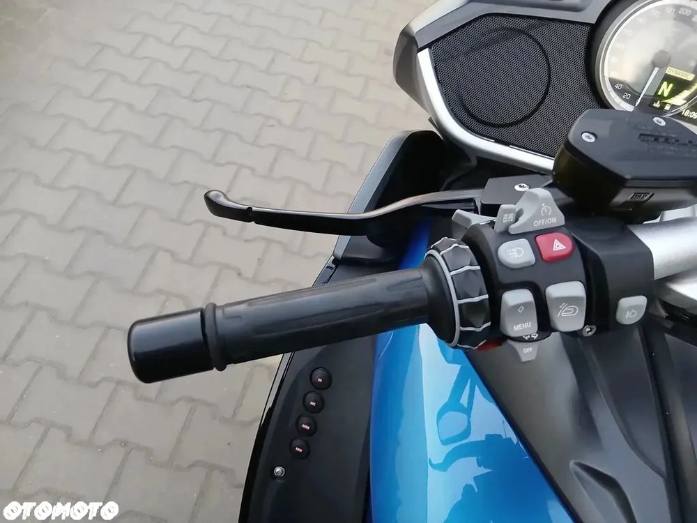 BMW K - 9