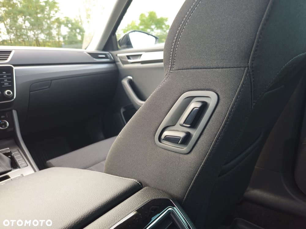 Skoda Superb 2.0 TSI Style DSG - 29