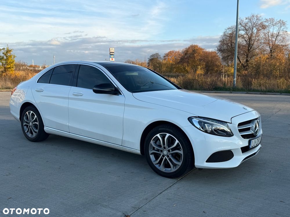 Mercedes-Benz Klasa C 300 7G-TRONIC - 16
