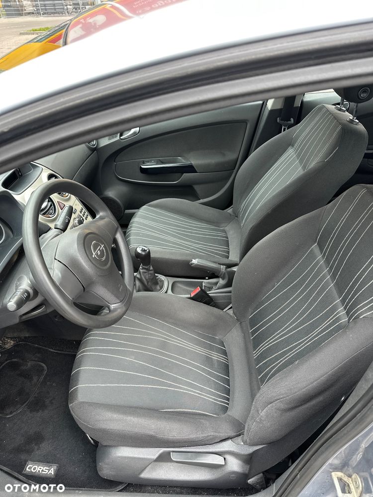 Opel Corsa 1.2 16V Enjoy - 11