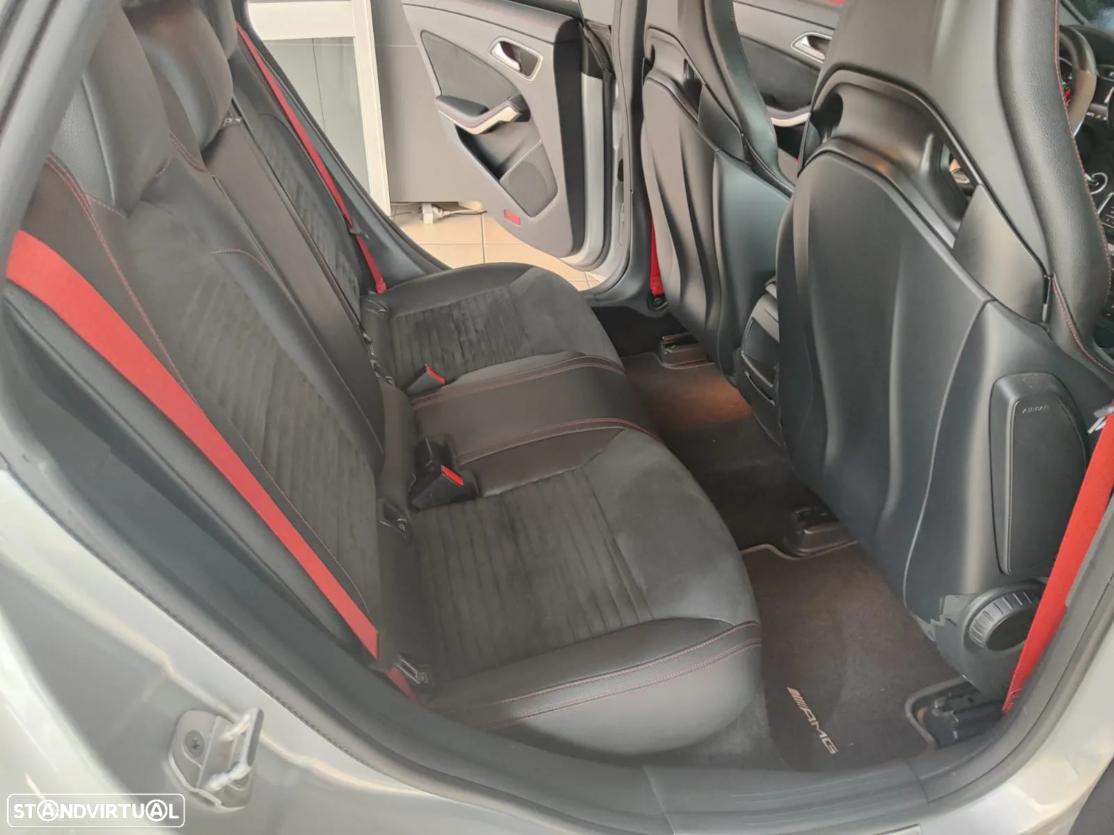 Mercedes-Benz CLA 45 AMG Shooting Brake 4-Matic - 13