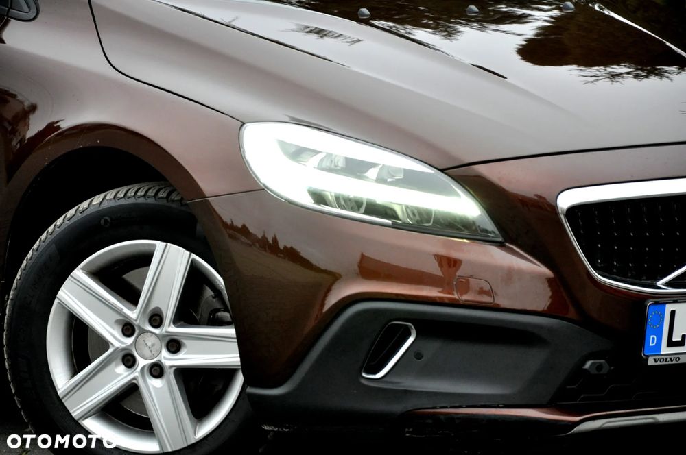 Volvo V40 Cross Country T3 Momentum - 11