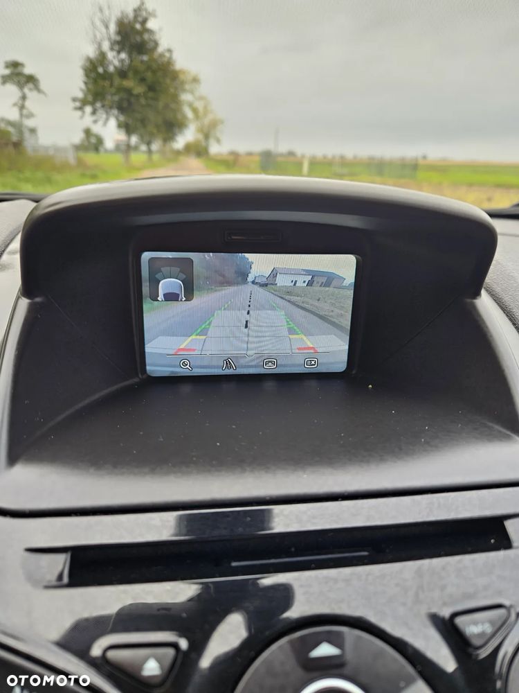 Ford Fiesta 1.0 EcoBoost S&S TITANIUM X - 17